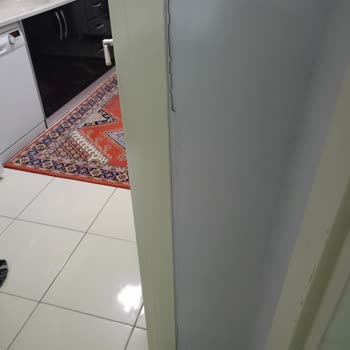 Hepiyi Sigorta Şirketi Çatı Sızıntısını İzolasyon Eksikliğiyle Reddediyor