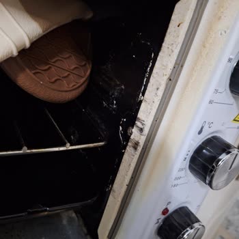 Kapanmayan Kapak Ve Düzensiz Pişirme Sorunları Nedeniyle Ürün Değişimi Talebi