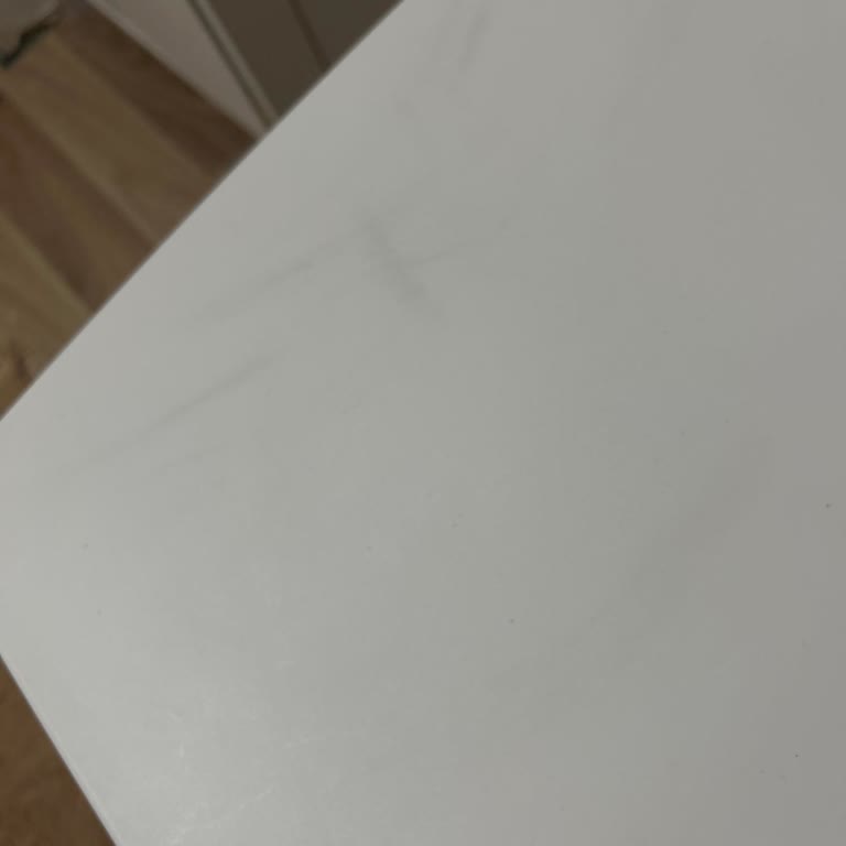 İKEA Mammut Çocuk Masası Leke Tutuyor, Ücret İadesi Talep Ediyorum