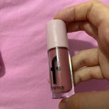 Gratis Mağazalarında Bant İzleri Ürün Ambalajını Zedeledi