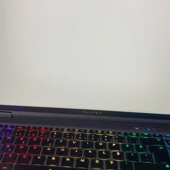 Yüksek Performanslı Laptopta 5 Gün İçinde Donma Ve Aşırı Isınma Sorunu