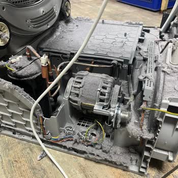 Grundig Garanti Kapsamındaki Kurutma Makinesinde Toz Birikimi Nedeniyle Bakım Ücreti Ve İmha Tehdidi