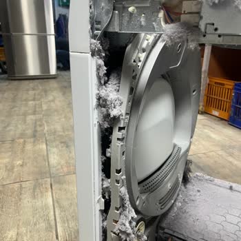 Grundig Garanti Kapsamındaki Kurutma Makinesinde Toz Birikimi Nedeniyle Bakım Ücreti Ve İmha Tehdidi