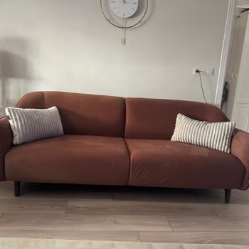 Hera 3’lü Koltukta Ses, Potluk Ve Arka Kısım Hizasızlığı İçin Acil Değişim Talebi