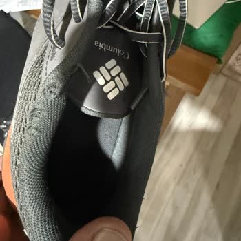 Columbia Ayakkabısında Deformasyon Ve Kopma, Mağaza Üretim Hatası Görmüyor