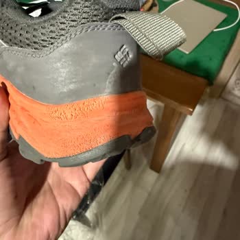 Columbia Ayakkabısında Deformasyon Ve Kopma, Mağaza Üretim Hatası Görmüyor