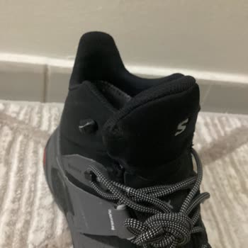 Garanti Süresindeki Botta Yırtılma Ve Bağcık Deformasyonu, Açıklamasız Geri Gönderildi