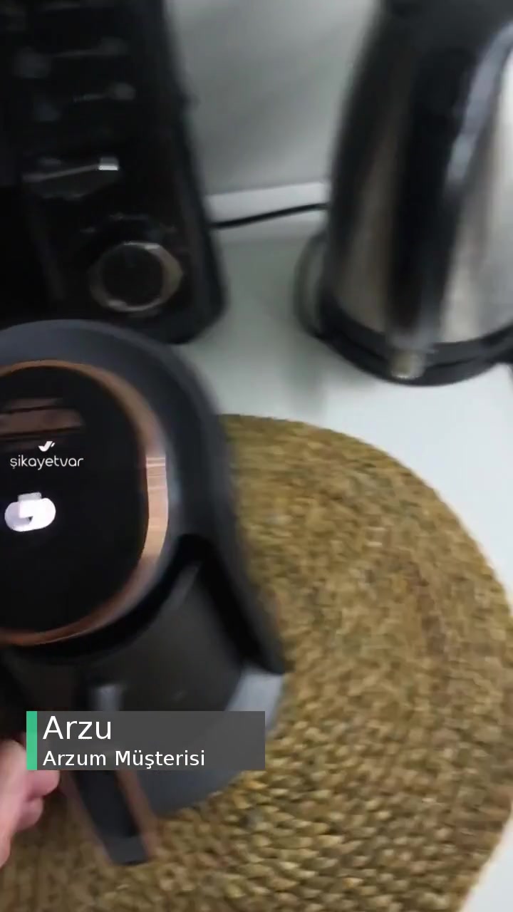 Arzum Okka Isıtmıyor videonun kapak resmi