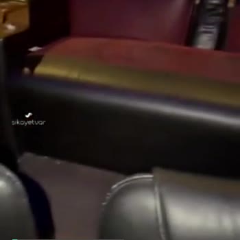Pislik İçinde Bir Sinema Salonu Symbol AVM