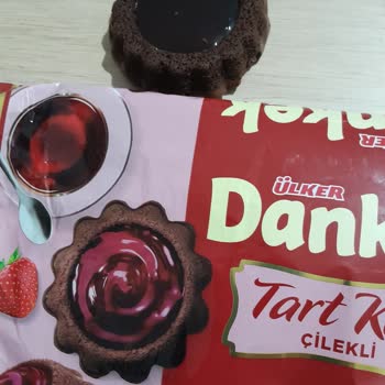 Ülker Dankek Çilekli Kekin Görsel Ve Tat Uyuşmazlığı