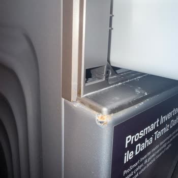 Arçelik Çamaşır Makinesinin Paslanma Ve Boya Soyulması Sorunu: Ayıplı Ürün Değişimi Talebi