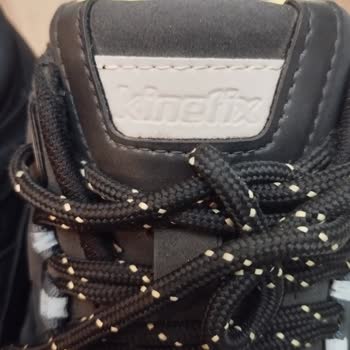 Kısa Sürede Yırtılan Kışlık Ayakkabı İçin İade Reddi Ve Mağduriyet