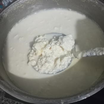 Zırhlı Market'te Kesilen Süt Ve İade Reddi