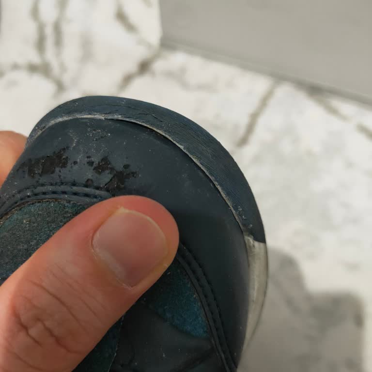 Marmara Forum'da Vicco Çocuk Ayakkabısının Hızlı Yıpranması Ve Değişim Reddi