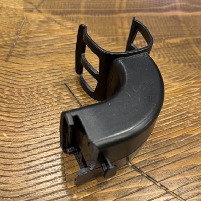 Dik Tutma Aparatının Normal Kullanımda Kırılması Ve Ücretsiz Değişim Talebi