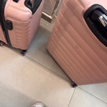 Anadolu Jet'ten Kırık Ve Kirli Valiz İçin Sorumluluk Reddi Ve Form Gönderim Hatası