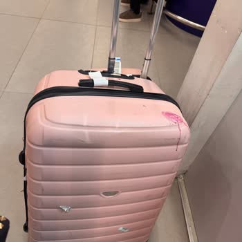 Anadolu Jet'ten Kırık Ve Kirli Valiz İçin Sorumluluk Reddi Ve Form Gönderim Hatası