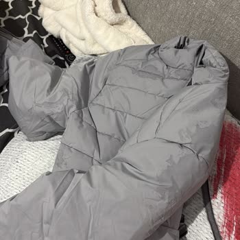 Islak Ve Kötü Kokulu Ürün Teslimatı: DeFacto Siparişim Sorunlu