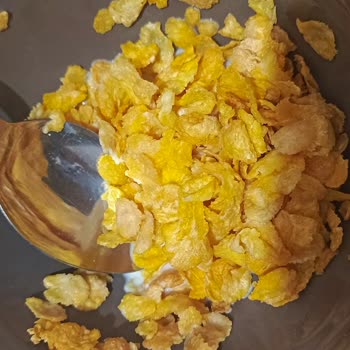 Kranky Corn Flakes Mısır Gevreği Lezzetsiz Ve Soluk