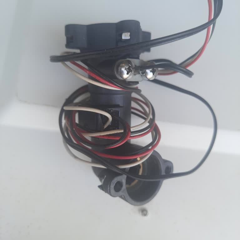 Daxom Yoğuşmalı Cihazın Su Akış Tribünü Yedek Parça Bulunamıyor