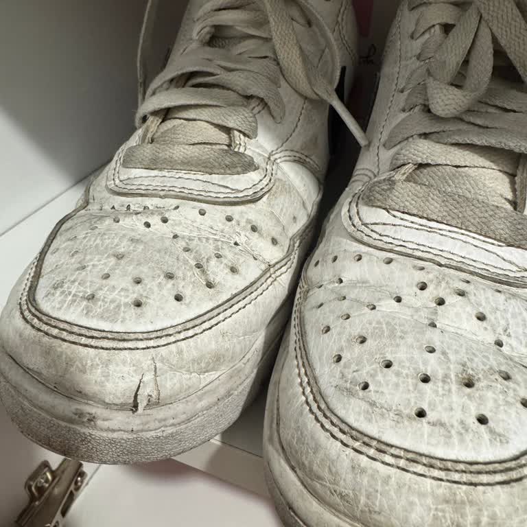 Az Kullanımda Nike Ayakkabısının Ön Kısmının Yırtılması Ve Değişim Talebi