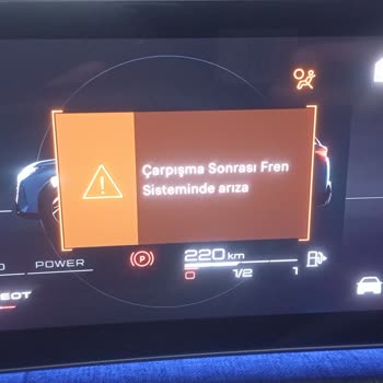 Peugeot 5008 Hibritte Sürekli Arıza Ve Servis Çözüm Sunmuyor!