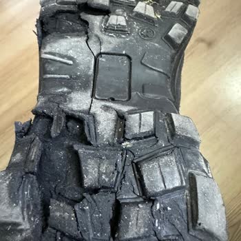 Scooter Ayakkabı Botlar Kısa Sürede Dağıldı!