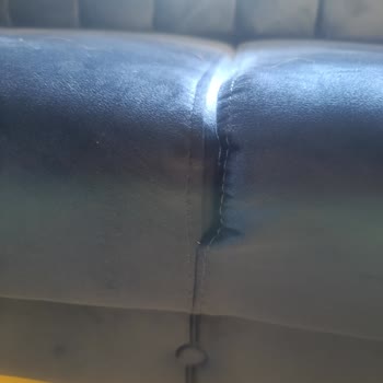 Özer Home Design Kusurlu Koltuk Takımı, Eksik Kırlent Ve Güve Sorunu Nedeniyle Sağlık Riski