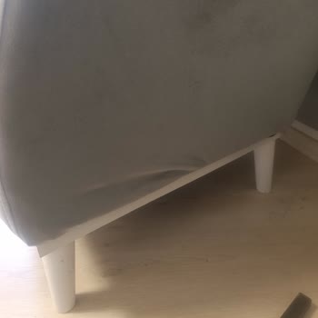 Özer Home Design Kusurlu Koltuk Takımı, Eksik Kırlent Ve Güve Sorunu Nedeniyle Sağlık Riski