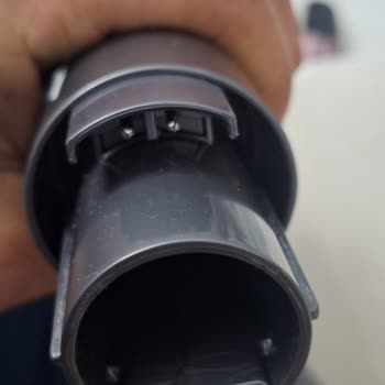 Dyson V12 Detect Slim Absolute Süpürgede Uyumsuz Halı Başlığı Ve Zayıf Çekim Sorunu