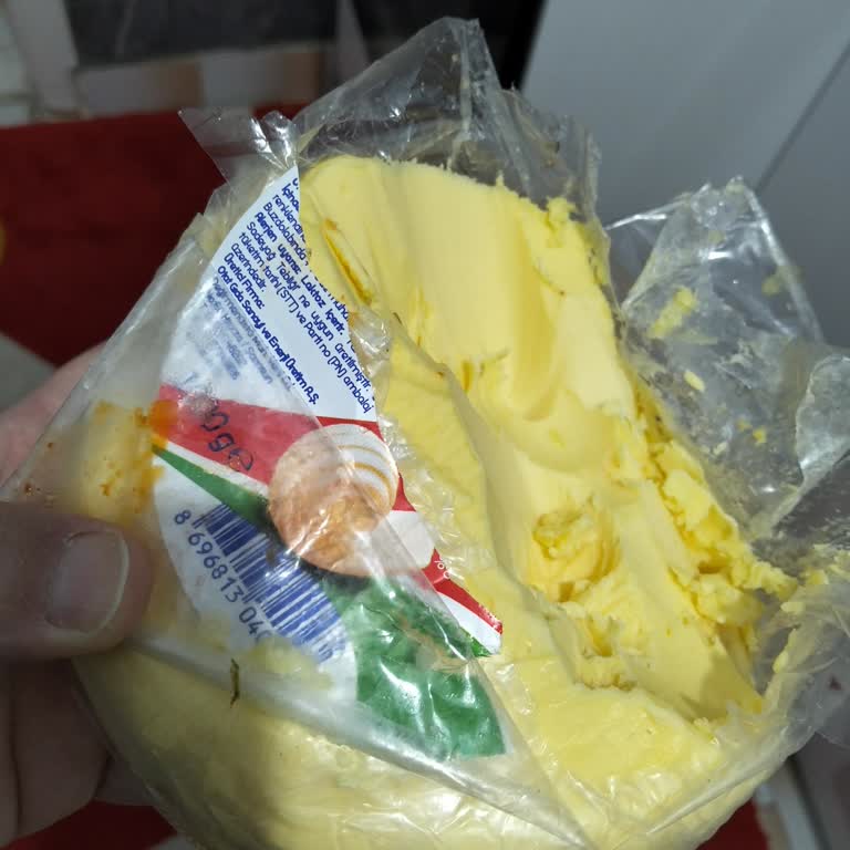 Otat Gıda Metro Market’te Tereyağı Olarak Satılan Ürünün Margarine Çıktığı Ve Etiket Sorunu
