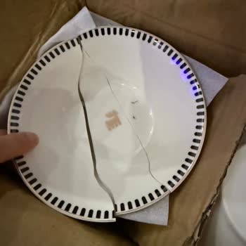 Karaca Züccaciye Kırık Kase Ve Defolu Tabağın Değişimini Organize Edememesi Hayal Kırıklığı Oldu