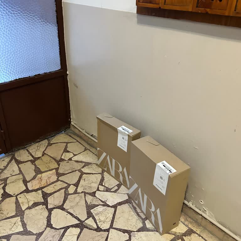 Bir Günde Kargo’nun Apartman Girişi Teslimatları Bildirimsiz Ve Güvensiz