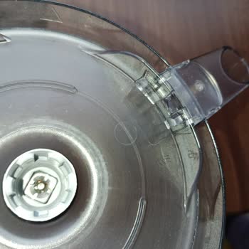 Bosch MCM3501M Mutfak Robotunda Plastik Parçalar Kırılıyor Ve Ücretsiz Değişim Talep Ediyorum