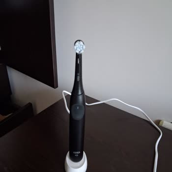 Garanti Yok Çöpe Atılan Şarj Almayan Watsons Diş Fırçası