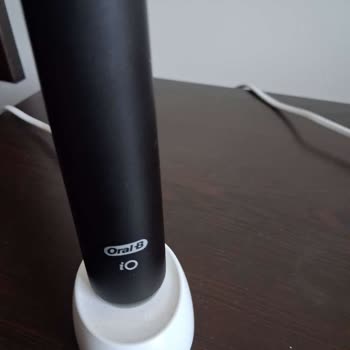 Garanti Yok Çöpe Atılan Şarj Almayan Watsons Diş Fırçası