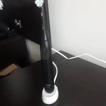 Garanti Yok Çöpe Atılan Şarj Almayan Watsons Diş Fırçası