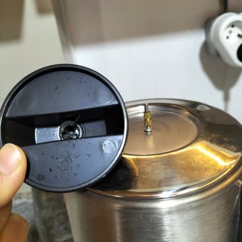 Temper Çaycısının Kapağı Kırıldı, Yetkili Servis 1 Aydır Geri Dönüş Yapmıyor