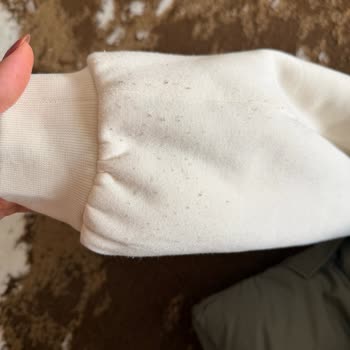 Montun Kısa Sürede Tüylenmesi Ve İp Çıkması Nedeniyle Değişim Talebi
