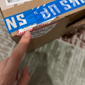 Hediyenizin Paketi Özensiz, Notunuz Göz Ardı Edildi