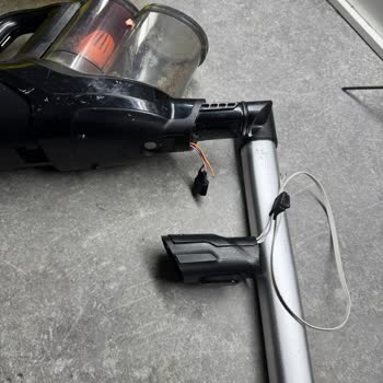 Philips Dikey Süpürge Borusu Kırıldı: Garanti Reddi Ve Yüksek Ücret Talebi