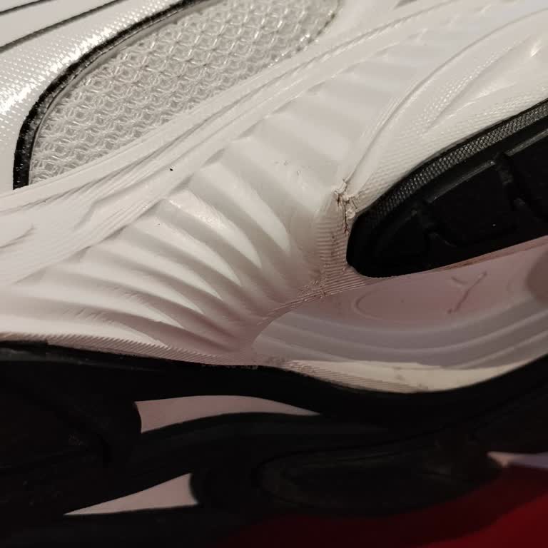 Kısa Sürede Deforme Olan Puma Ayakkabısının Kalite Problemi Olmadığı Söylenmesi Ve Değişim Talebi