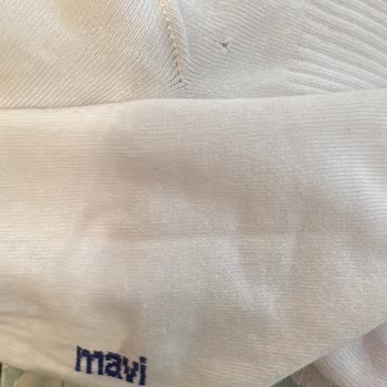 Defolu Çorap Hediye Edildi, Müşteri Temsilcisi Çözüm Sunamadı