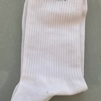 Defolu Çorap Hediye Edildi, Müşteri Temsilcisi Çözüm Sunamadı