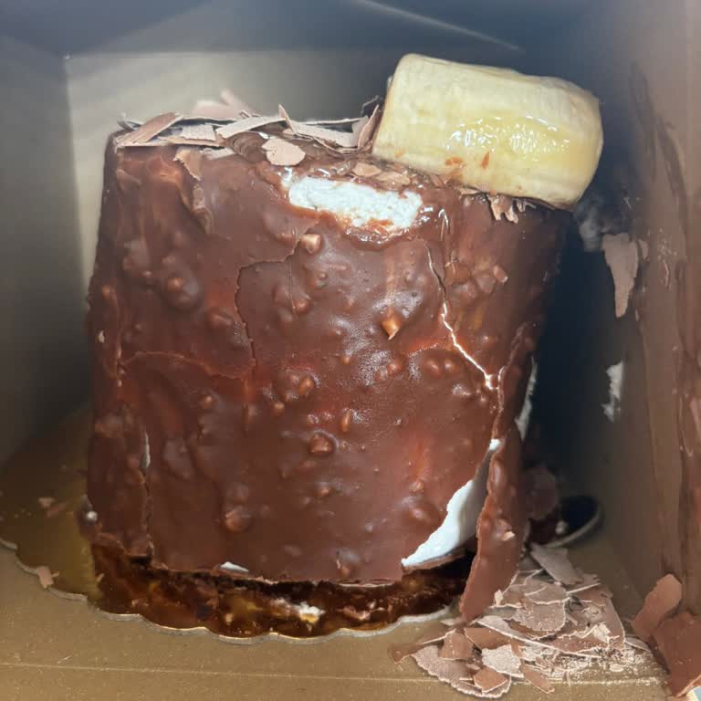 Yemeksepeti Dağılmış Pasta Ve Cevapsız Şikayet Üzerine Tam İade Talebi