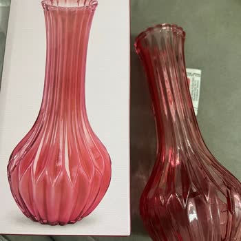 BİM Şubesinde Kırık Vazo Değişim Reddine Şikayet