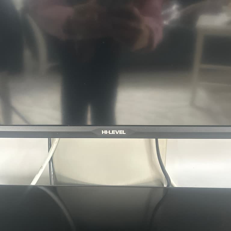 Hi-Level Televizyon 3 Günde Bozuldu, Servis Bekleyişi Uzun Ve Değişim Talebi