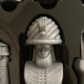 Yanık Satranç Taşı ve Kaba Personel Tutumu Nedeniyle D&R Kayseri Forum Mağazasına Şikayet