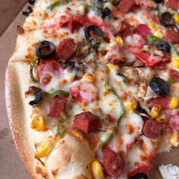 Yoğun Salçalı Pizza Yenileme Ve İade Talebi