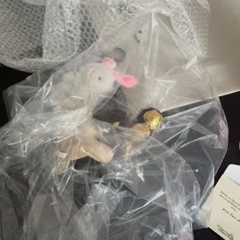 Lilyana Flowers’dan Gelen Ayıplı Çiçek Ve Çikolata Paketi İçin Tam Ücret İadesi